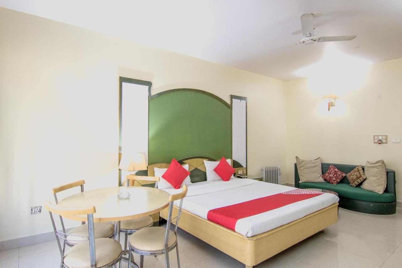แคปิตัล โอ 27830 โฮเทล กรีน ฟอเรสต์ Hotel ปัฏนา ภายนอก รูปภาพ